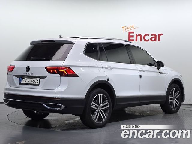 Volkswagen Tiguan 2022 — фото 2