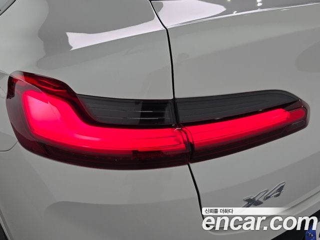 BMW X4 2023 — фото 9