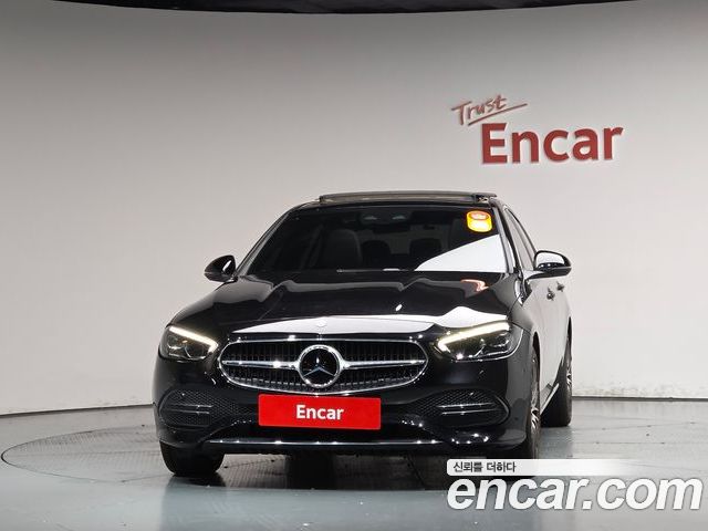 Mercedes-Benz C-Class 2023 — фото 3