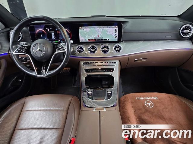 Mercedes-Benz E-Class 2022 — фото 10