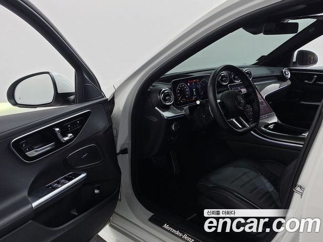 Mercedes-Benz C-Class 2022 — фото 10