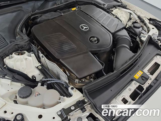Mercedes-Benz C-Class 2022 — фото 6