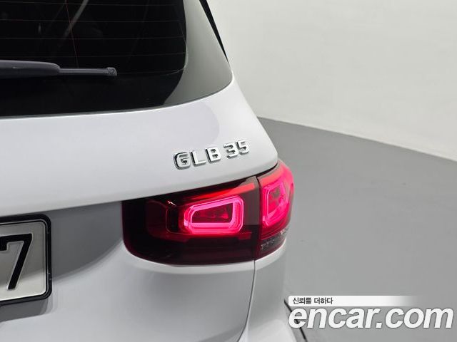 Mercedes-Benz GLB 2022 — фото 9