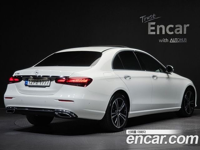 Mercedes-Benz E-Class 2022 — фото 2