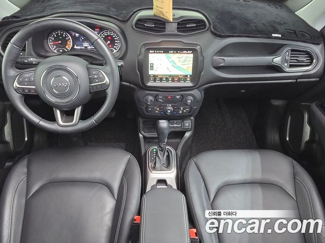 Jeep Renegade 2022 — фото 10