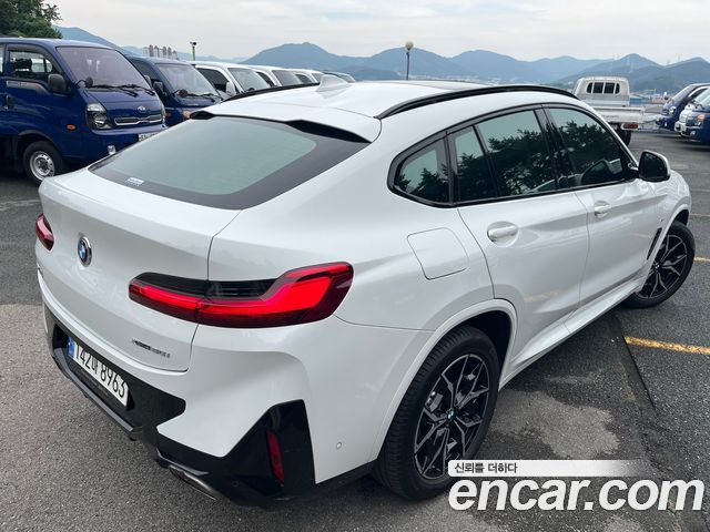 BMW X4 2022 — фото 3