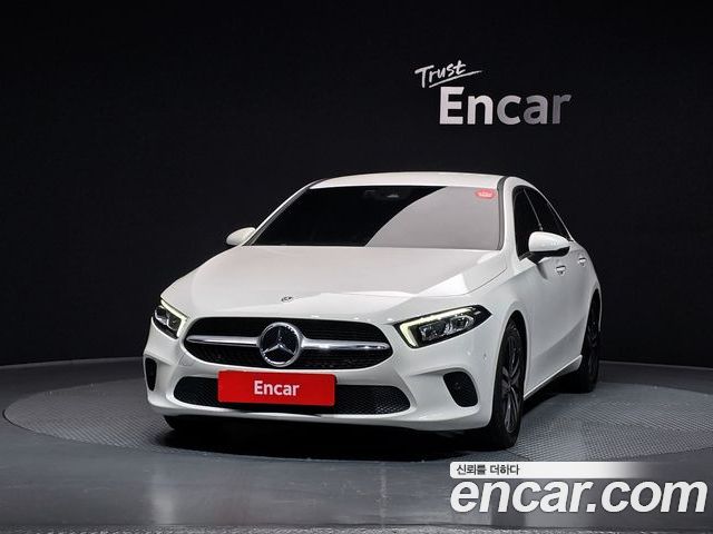Mercedes-Benz A-Class 2023 — фото 3