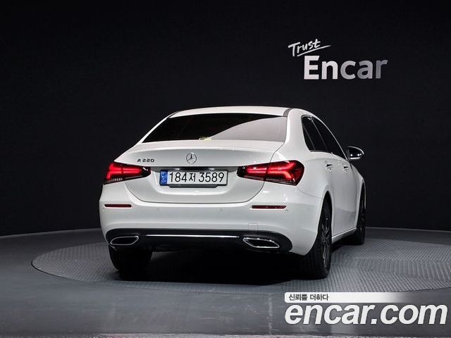 Mercedes-Benz A-Class 2023 — фото 4
