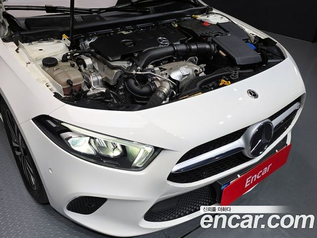 Mercedes-Benz A-Class 2023 — фото 6