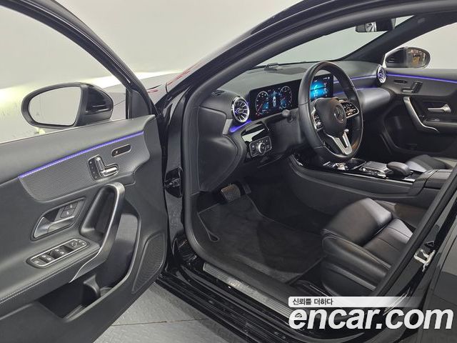 Mercedes-Benz A-Class 2022 — фото 10