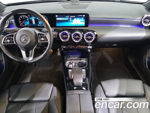 Mercedes-Benz A-Class 2022 — фото 7