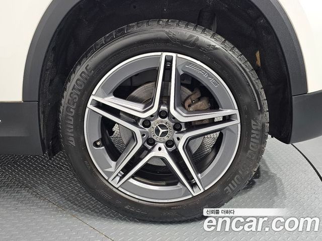 Mercedes-Benz GLA 2023 — фото 7