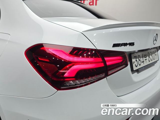 Mercedes-Benz A-Class 2023 — фото 9