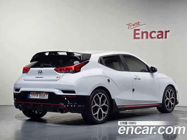 Hyundai Veloster 2022 — фото 2