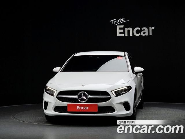 Mercedes-Benz A-Class 2023 — фото 3
