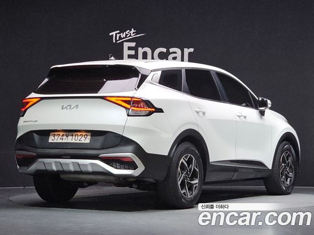 Kia Sportage 2022 — фото 2