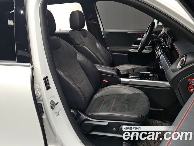 Mercedes-Benz GLB 2022 — фото 10