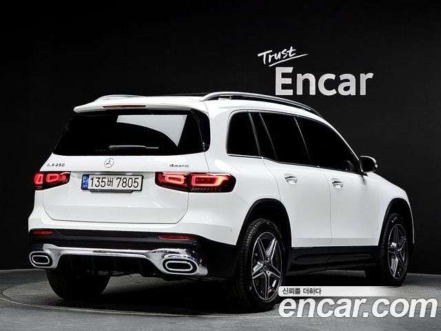 Mercedes-Benz GLB 2022 — фото 2
