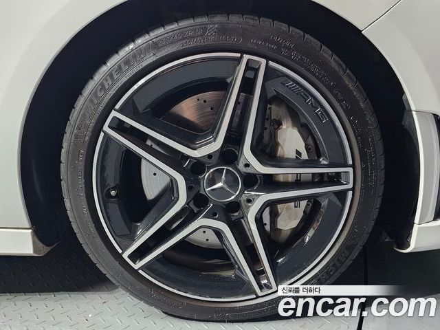 Mercedes-Benz A-Class 2023 — фото 7