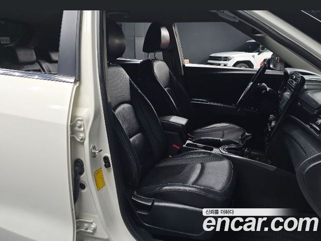 SsangYong Tivoli 2022 — фото 10