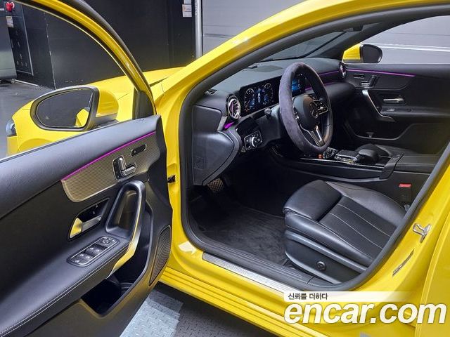 Mercedes-Benz A-Class 2022 — фото 10