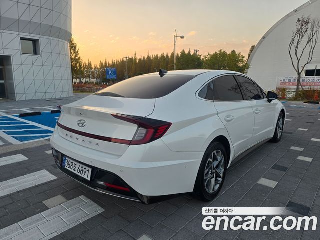 Hyundai Sonata 2022 — фото 4
