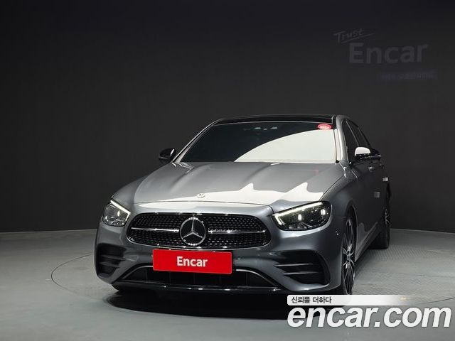 Mercedes-Benz E-Class 2023 — фото 3