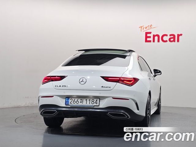 Mercedes-Benz CLA 2023 — фото 4
