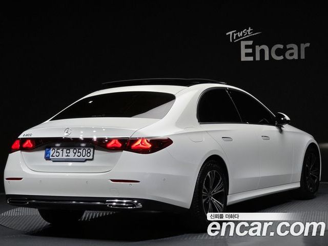 Mercedes-Benz E-Class 2025 — фото 2