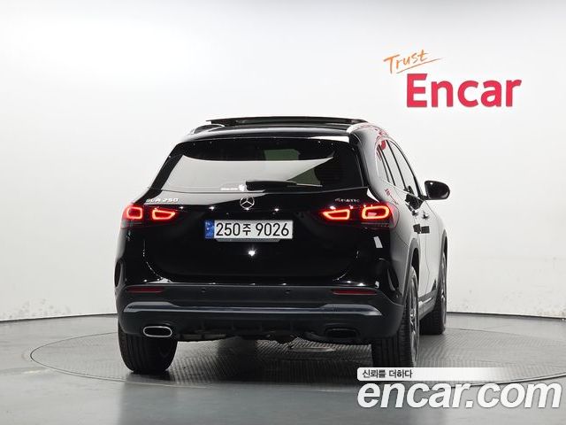 Mercedes-Benz GLA 2023 — фото 4