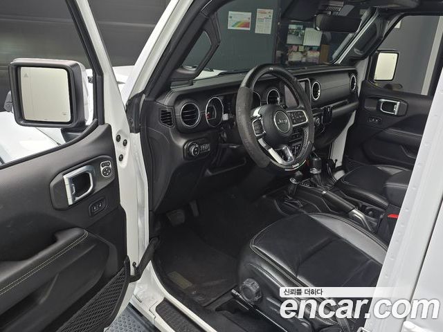 Jeep Wrangler 2022 — фото 10