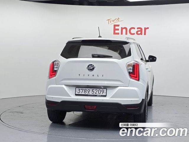 SsangYong Tivoli 2022 — фото 4