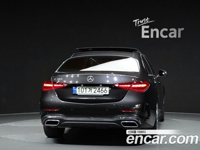 Mercedes-Benz C-Class 2022 — фото 4