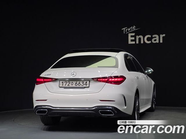 Mercedes-Benz C-Class 2022 — фото 4