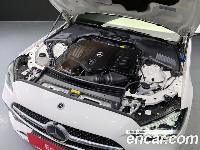 Mercedes-Benz C-Class 2022 — фото 6