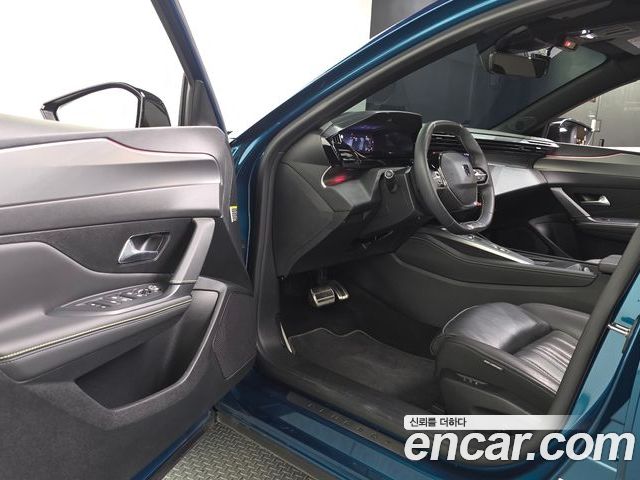 Peugeot 408 2023 — фото 10