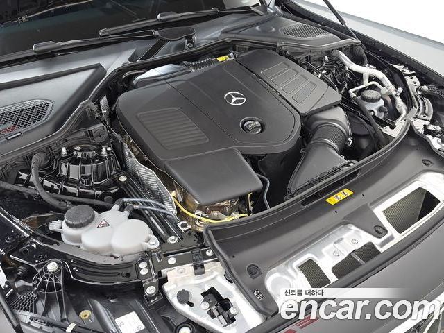 Mercedes-Benz E-Class 2025 — фото 6