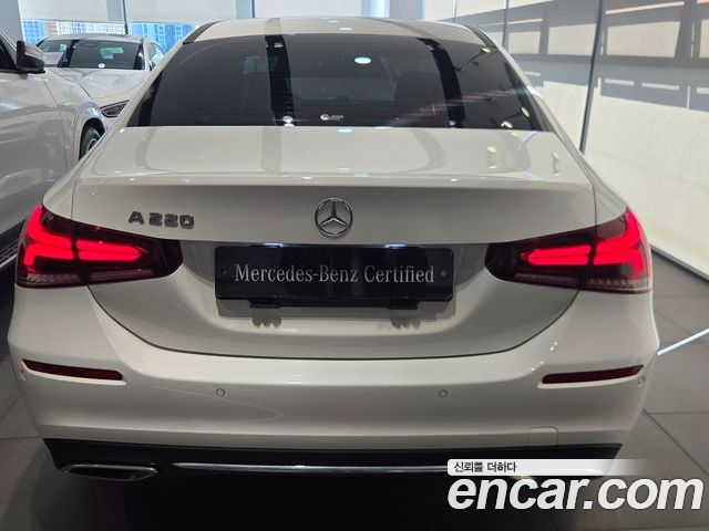 Mercedes-Benz A-Class 2023 — фото 4