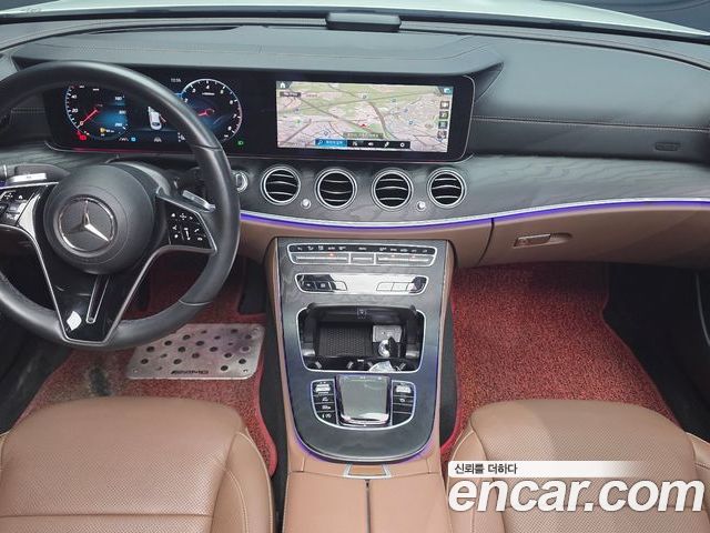 Mercedes-Benz E-Class 2023 — фото 10