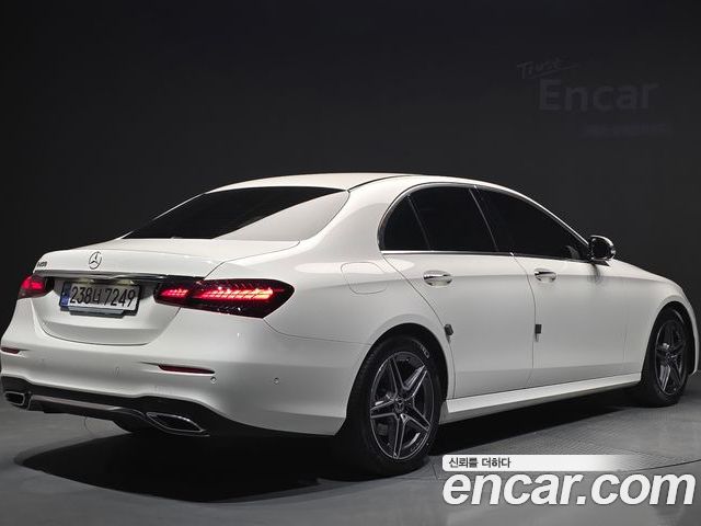 Mercedes-Benz E-Class 2023 — фото 2