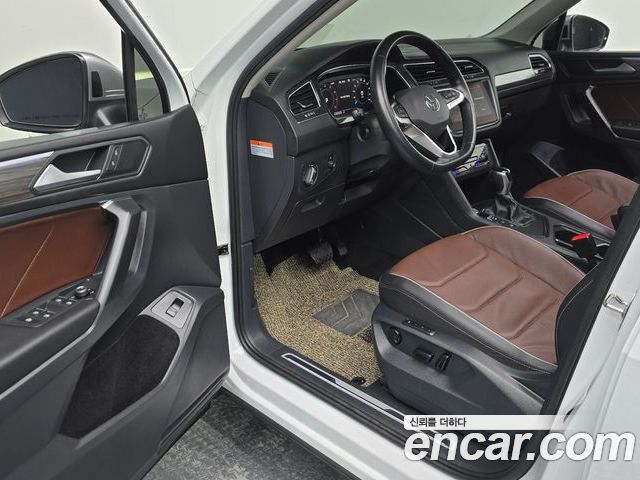 Volkswagen Tiguan 2023 — фото 10