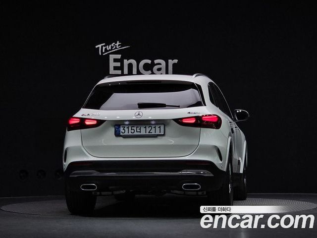 Mercedes-Benz GLA 2024 — фото 4