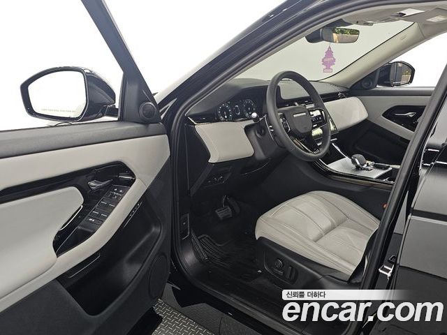 Land Rover Range Rover Evoque 2024 — фото 10
