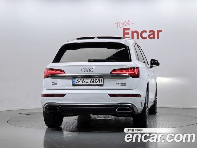 Audi Q5 2023 — фото 4