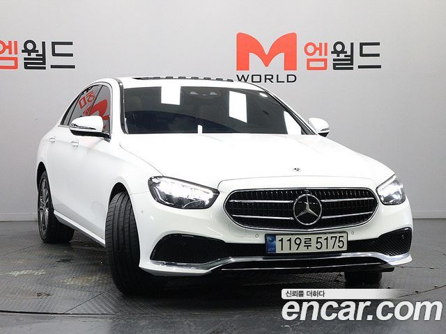 Mercedes-Benz E-Class 2023 — фото 3