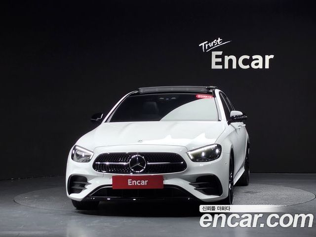 Mercedes-Benz E-Class 2023 — фото 3