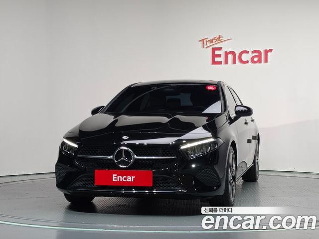Mercedes-Benz A-Class 2025 — фото 3