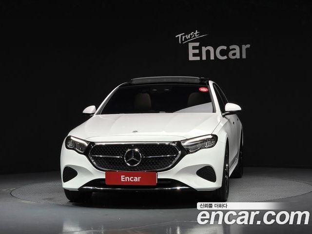 Mercedes-Benz E-Class 2025 — фото 3