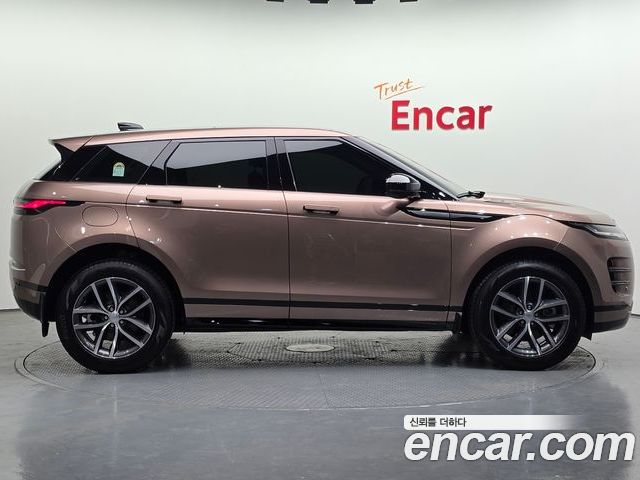 Land Rover Range Rover Evoque 2026 — фото 5