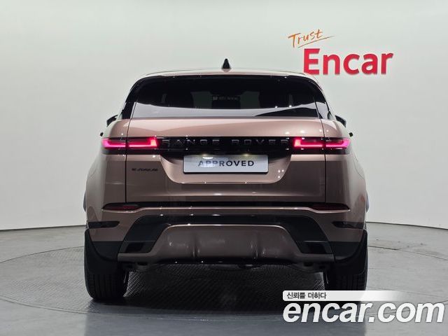 Land Rover Range Rover Evoque 2026 — фото 6